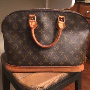 Louis Vuitton Alma MM